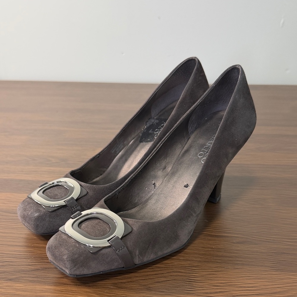 Franco Sarto Square Toe Gray Suede Pumps with Buckle Sz‎ 8